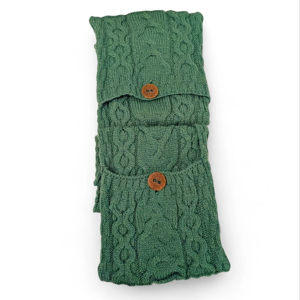 CARRAIG DONN Aran Merino Scarf Wool Kelly Green Irish Pocket Cable